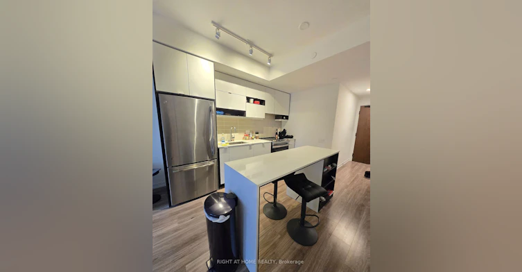 1507-4065 Confederation Parkway, Mississauga, ON, L5B 0L4 - 10