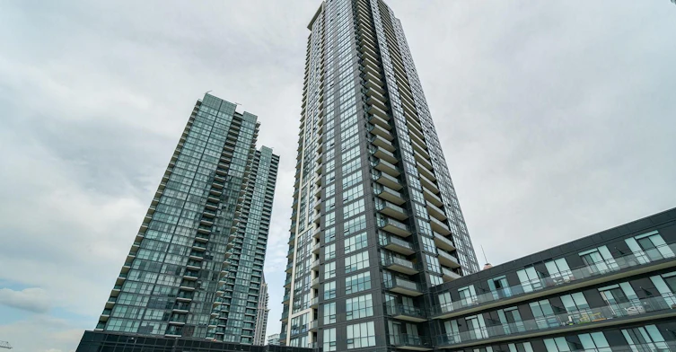 515-510 Curran Place, Mississauga, ON, L5B 0J8