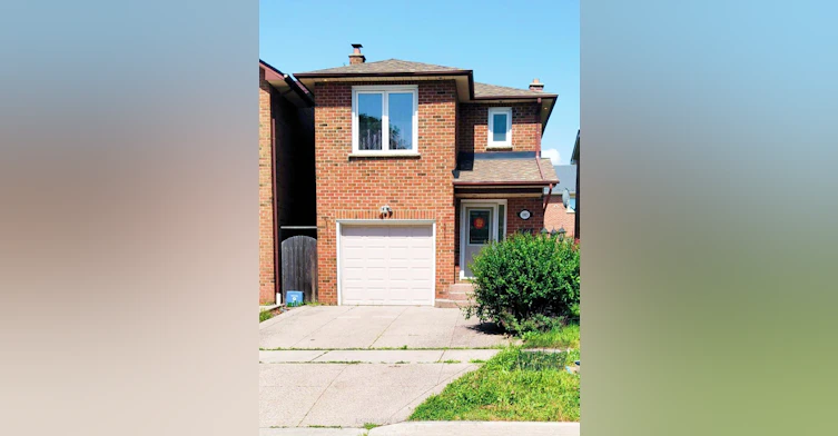 1005 Lucerne Crescent, Mississauga, ON, L5C 3X6