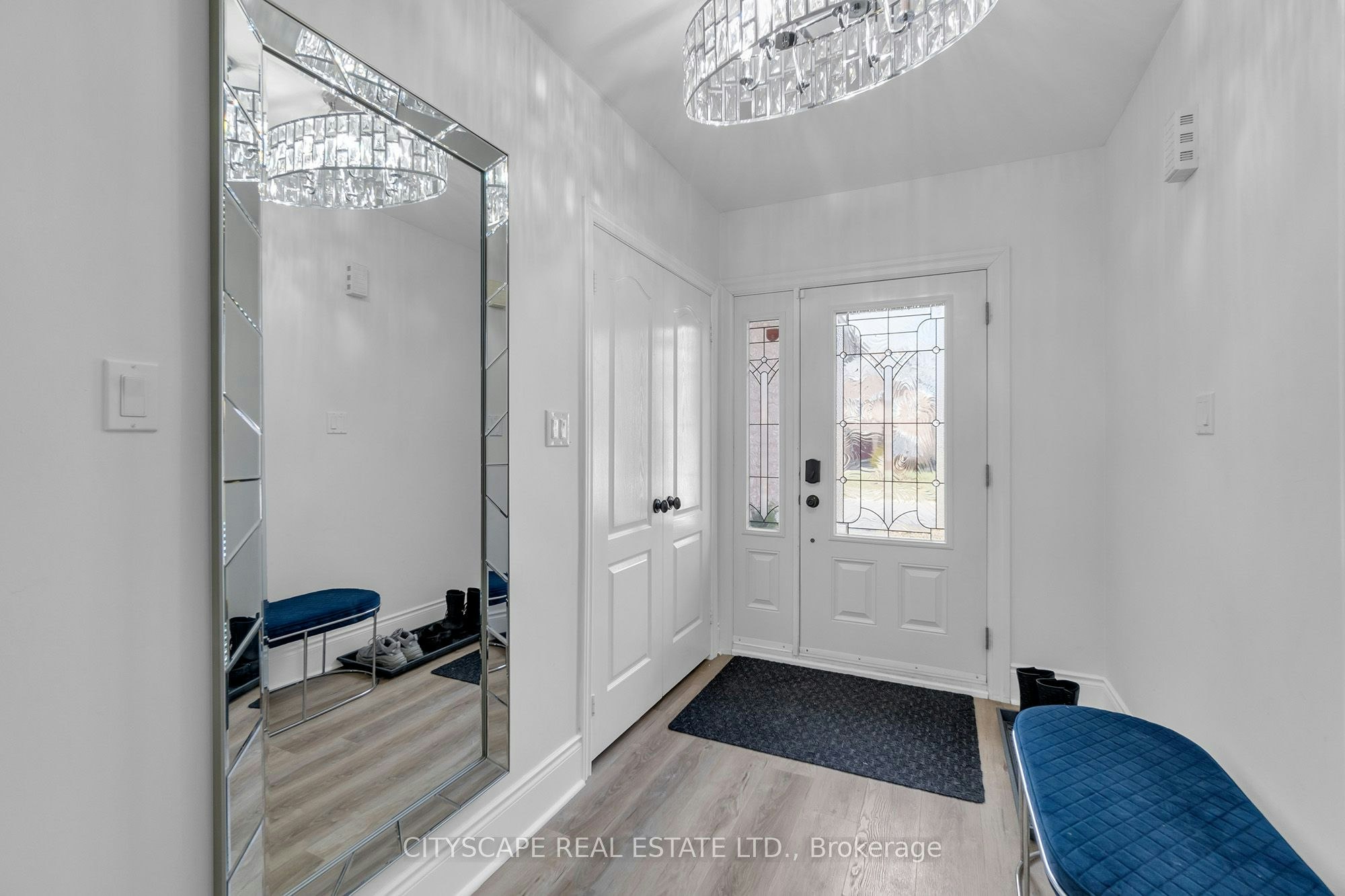 6421 Donway Drive, Mississauga, ON, L5V 1J4 - 3
