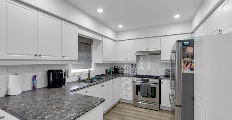 6421 Donway Drive, Mississauga, ON, L5V 1J4 - 10