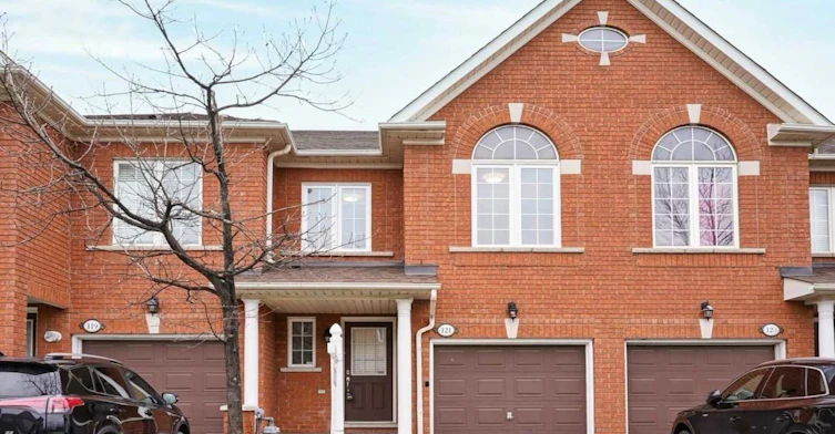 121-6399 Spinnaker Circle, Mississauga, ON, L5W 1Z6