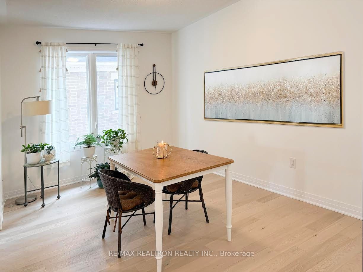Bedroom A-3272 Sixth Line, Oakville, ON, L6M 5S9 - 6
