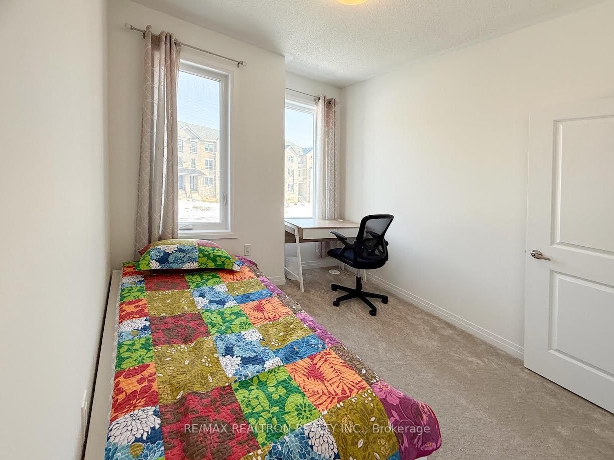 Bedroom A-3272 Sixth Line, Oakville, ON, L6M 5S9 - 11