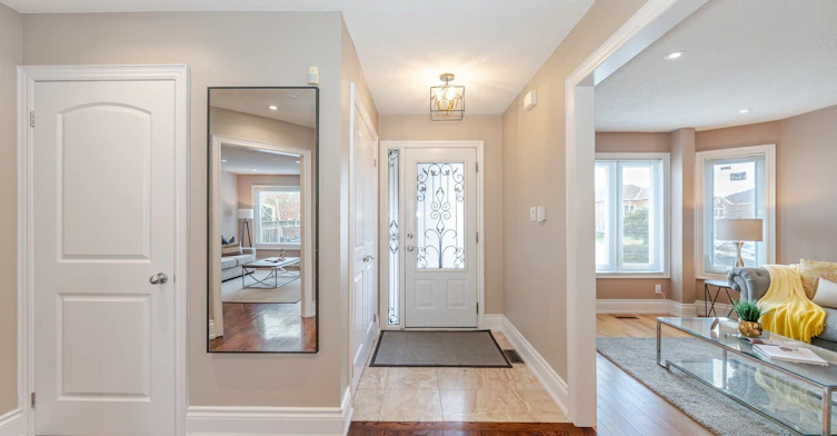 5583 Loonlake Avenue, Mississauga, ON, L5V 2E4 - 3