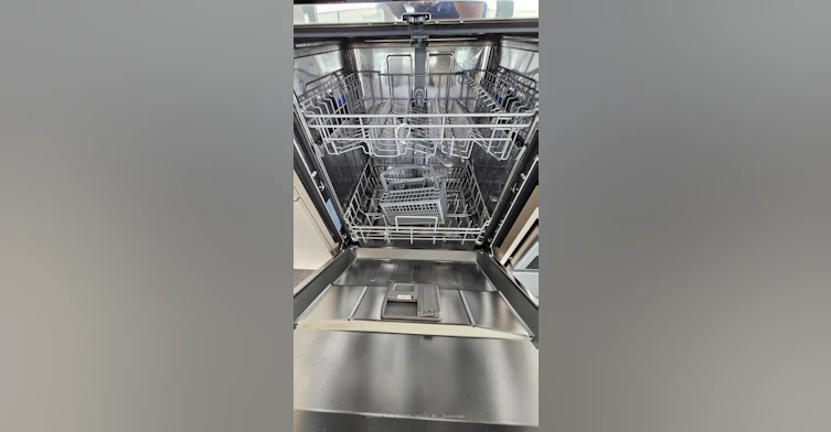 4709-3900 Confederation Parkway, Mississauga, ON, L5B 0M3 - 18