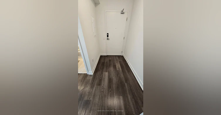 4709-3900 Confederation Parkway, Mississauga, ON, L5B 0M3