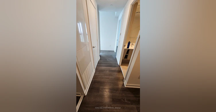 4709-3900 Confederation Parkway, Mississauga, ON, L5B 0M3 - 4