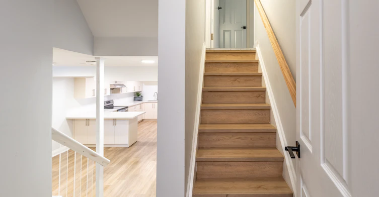 Lower-4043 Pavillion Court, Mississauga, ON, L5B 2V9 - 2