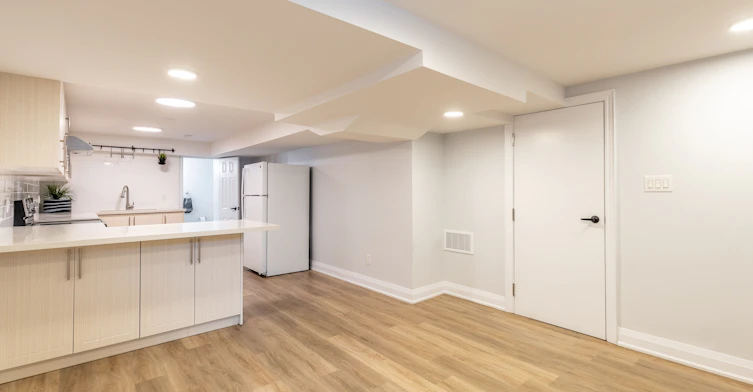 Lower-4043 Pavillion Court, Mississauga, ON, L5B 2V9 - 7