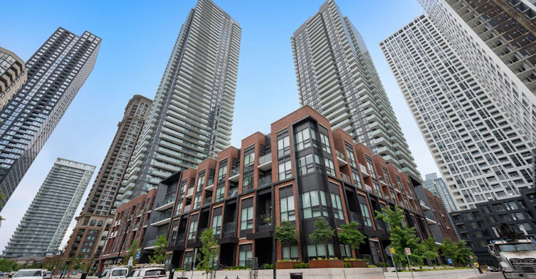 310-4130 Parkside Village Drive, Mississauga, ON, L5B 0L7