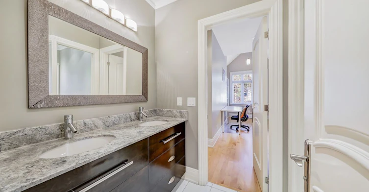 3 Westrose Avenue, Toronto, ON, M8X 1Z9 - 14