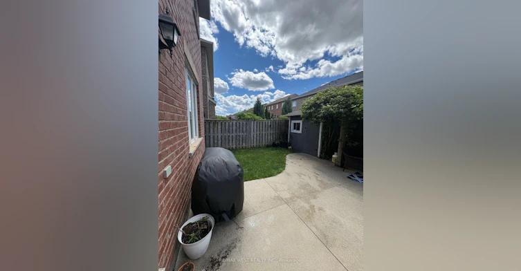 8 Callalily Road, Brampton, ON, L7A 0M1 - 16