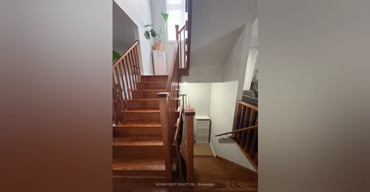 8 Callalily Road, Brampton, ON, L7A 0M1 - 12