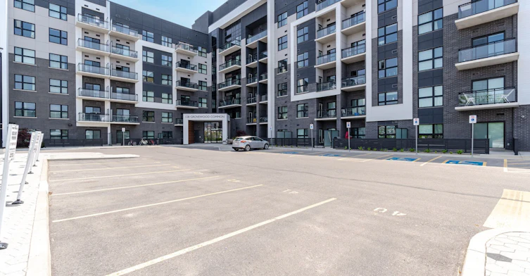 119-128 Grovewood Common, Oakville, ON, L6H 0X3