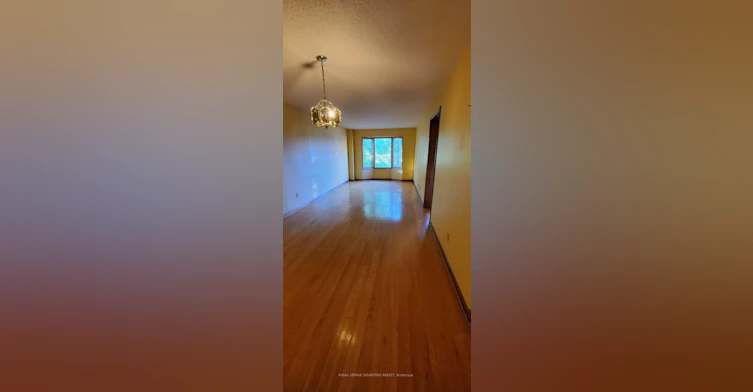 167 Surbray Grove, Mississauga, ON, L5B 2E2 - 3