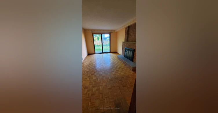 167 Surbray Grove, Mississauga, ON, L5B 2E2 - 5