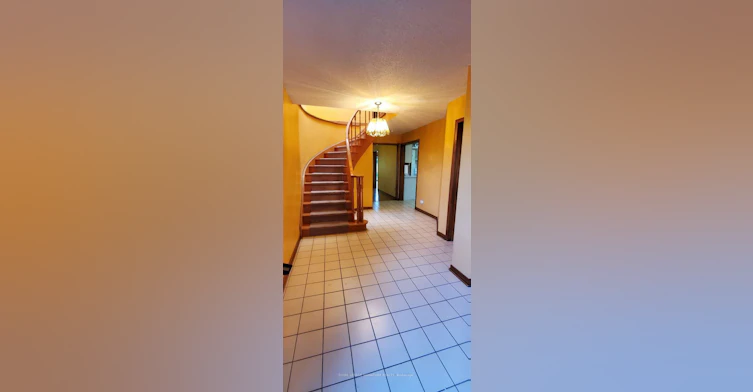 167 Surbray Grove, Mississauga, ON, L5B 2E2 - 2