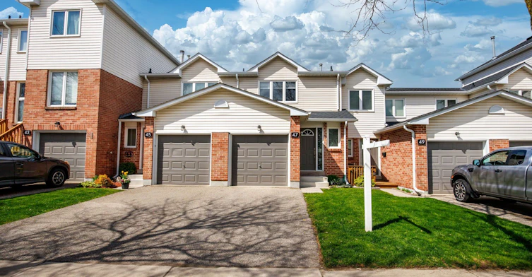 74-47 Stewart Maclaren Road, Halton Hills, ON, L7G 5L8