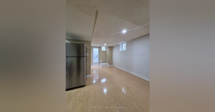 (Lower)-1292 Godwick Drive, Mississauga, ON, L5N 7X3 - 11