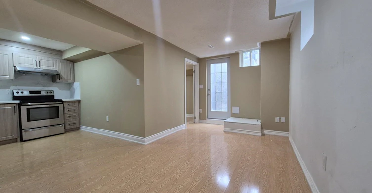 (Lower)-1292 Godwick Drive, Mississauga, ON, L5N 7X3 - 10