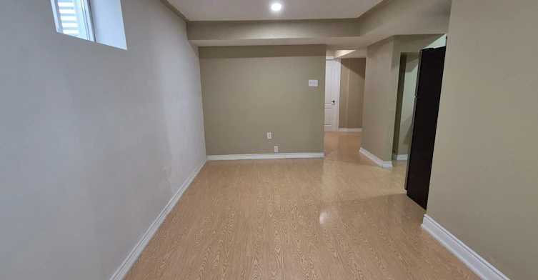 (Lower)-1292 Godwick Drive, Mississauga, ON, L5N 7X3 - 21