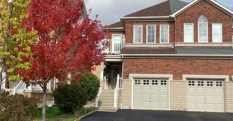 6987 Elliott Parliament Street, Mississauga, ON, L5W 1B7