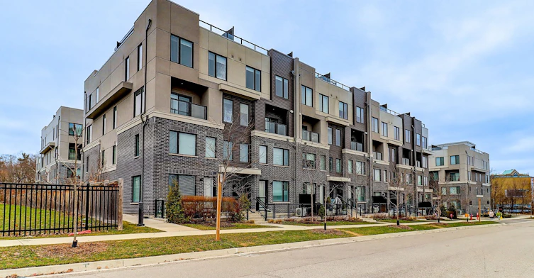 12-3472 Widdicombe Way, Mississauga, ON, L5L 0B8 - 2