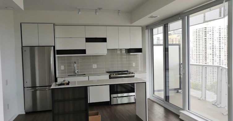 1810-4065 Confederation Parkway, Mississauga, ON, L5B 0L4 - 3
