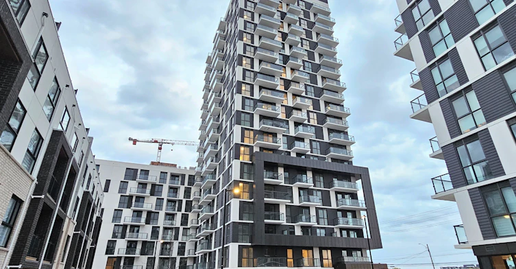702-335 Wheat Boom Drive, Oakville, ON, L6H 7Y1 - 2