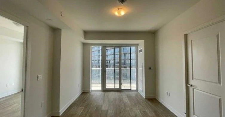 805-4675 Metcalfe Avenue, Mississauga, ON, L5M 0Z8 - 3