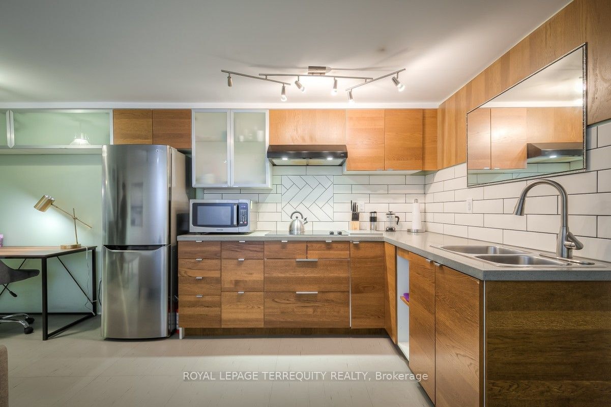 BSMT-26A Scarlett Road, Toronto, ON, M6N 4K1 - 9