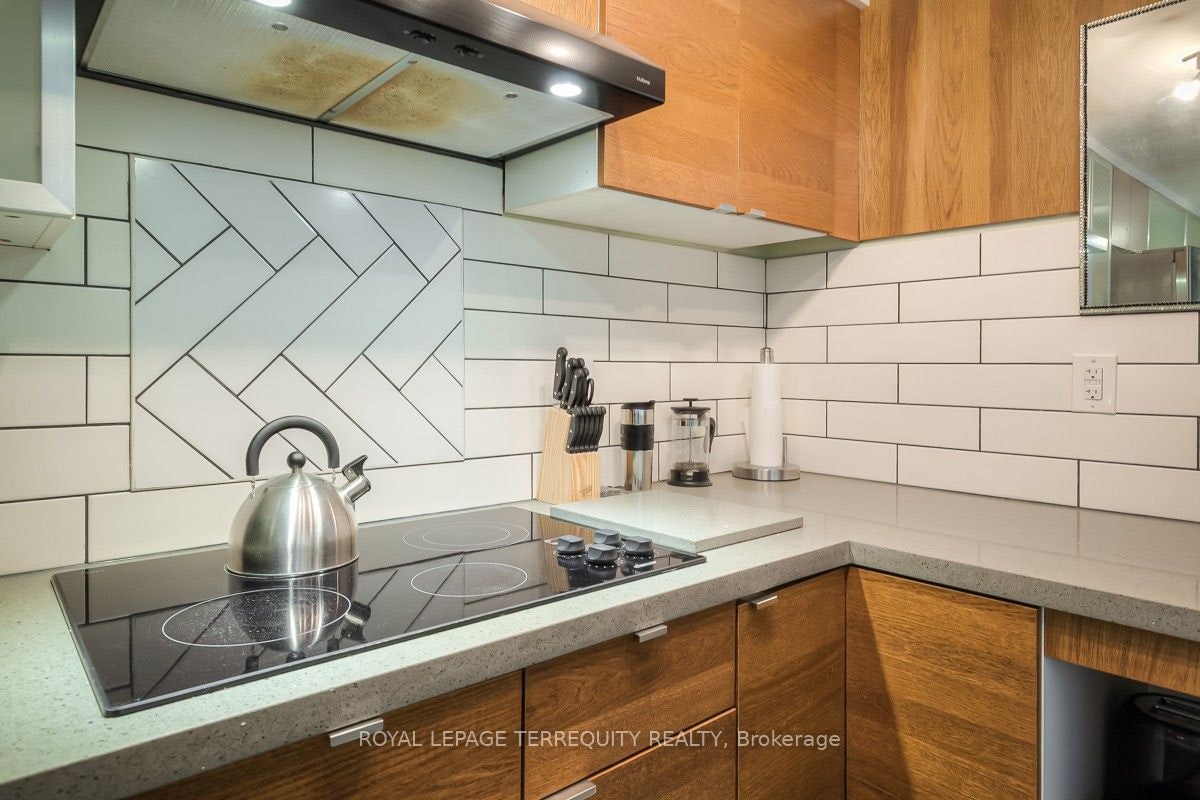 BSMT-26A Scarlett Road, Toronto, ON, M6N 4K1 - 10