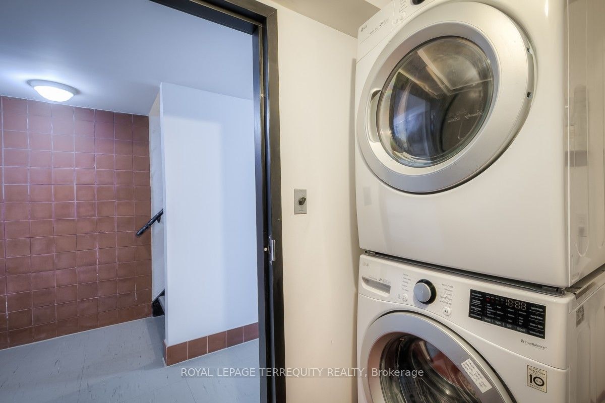 BSMT-26A Scarlett Road, Toronto, ON, M6N 4K1 - 17