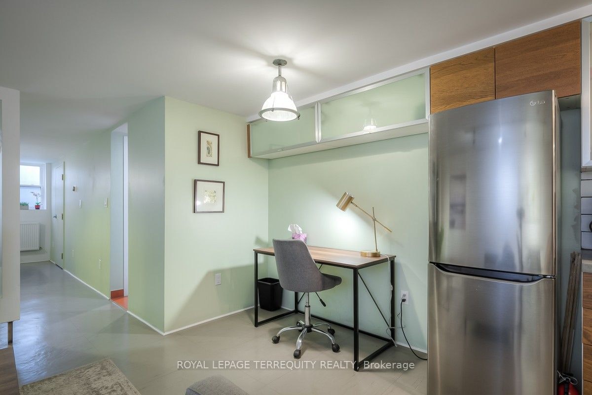 BSMT-26A Scarlett Road, Toronto, ON, M6N 4K1 - 5