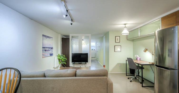 BSMT-26A Scarlett Road, Toronto, ON, M6N 4K1 - 2