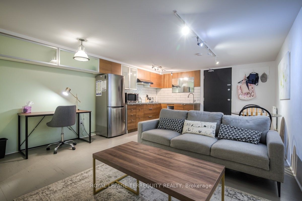 BSMT-26A Scarlett Road, Toronto, ON, M6N 4K1 - 7
