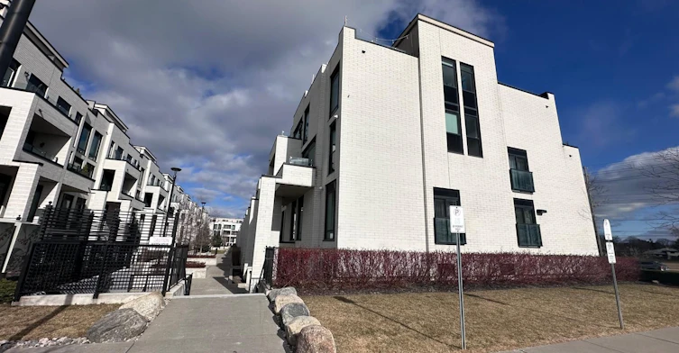 723-138 Widdicombe Hill Boulevard, Toronto, ON, M9R 0A9 - 2