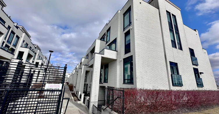 723-138 Widdicombe Hill Boulevard, Toronto, ON, M9R 0A9