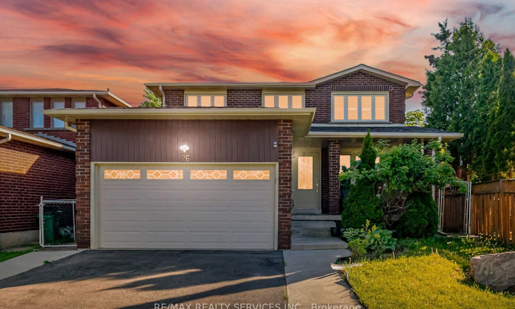 26 Sunforest Drive