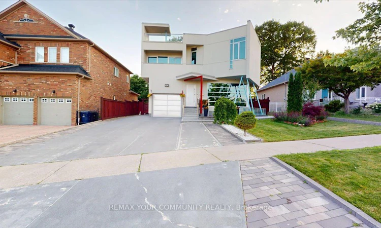 64 Aviemore Drive