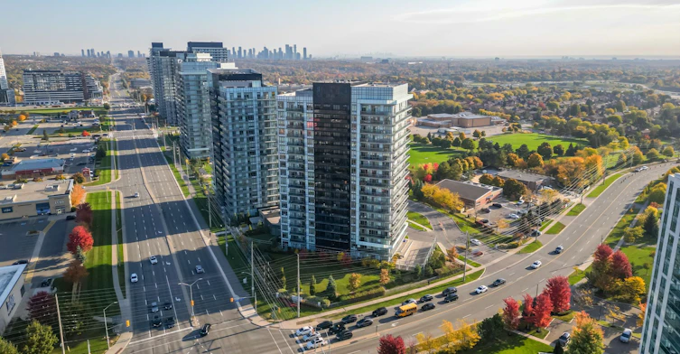 402-4633 Glen Erin Drive, Mississauga, ON, L5M 0Y6