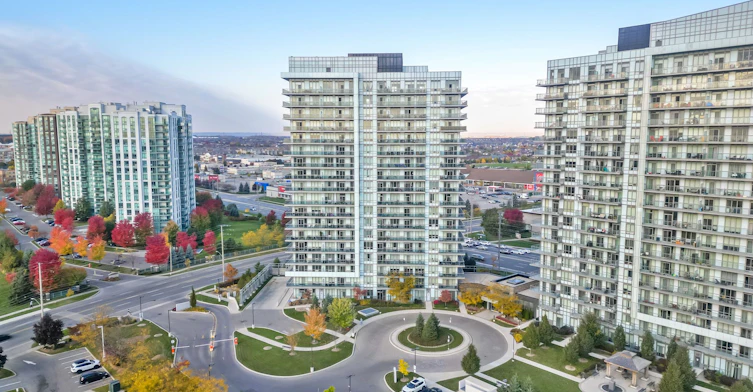 402-4633 Glen Erin Drive, Mississauga, ON, L5M 0Y6 - 2