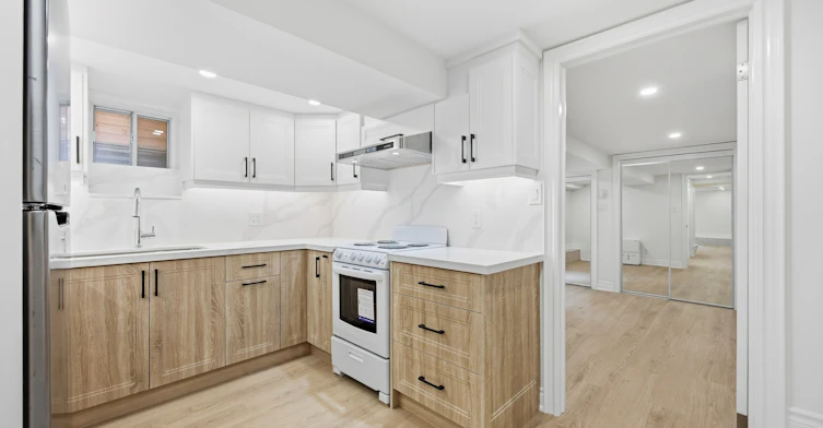 Basement-54 Gwynne Avenue, Toronto, ON, M6K 2C4 - 7