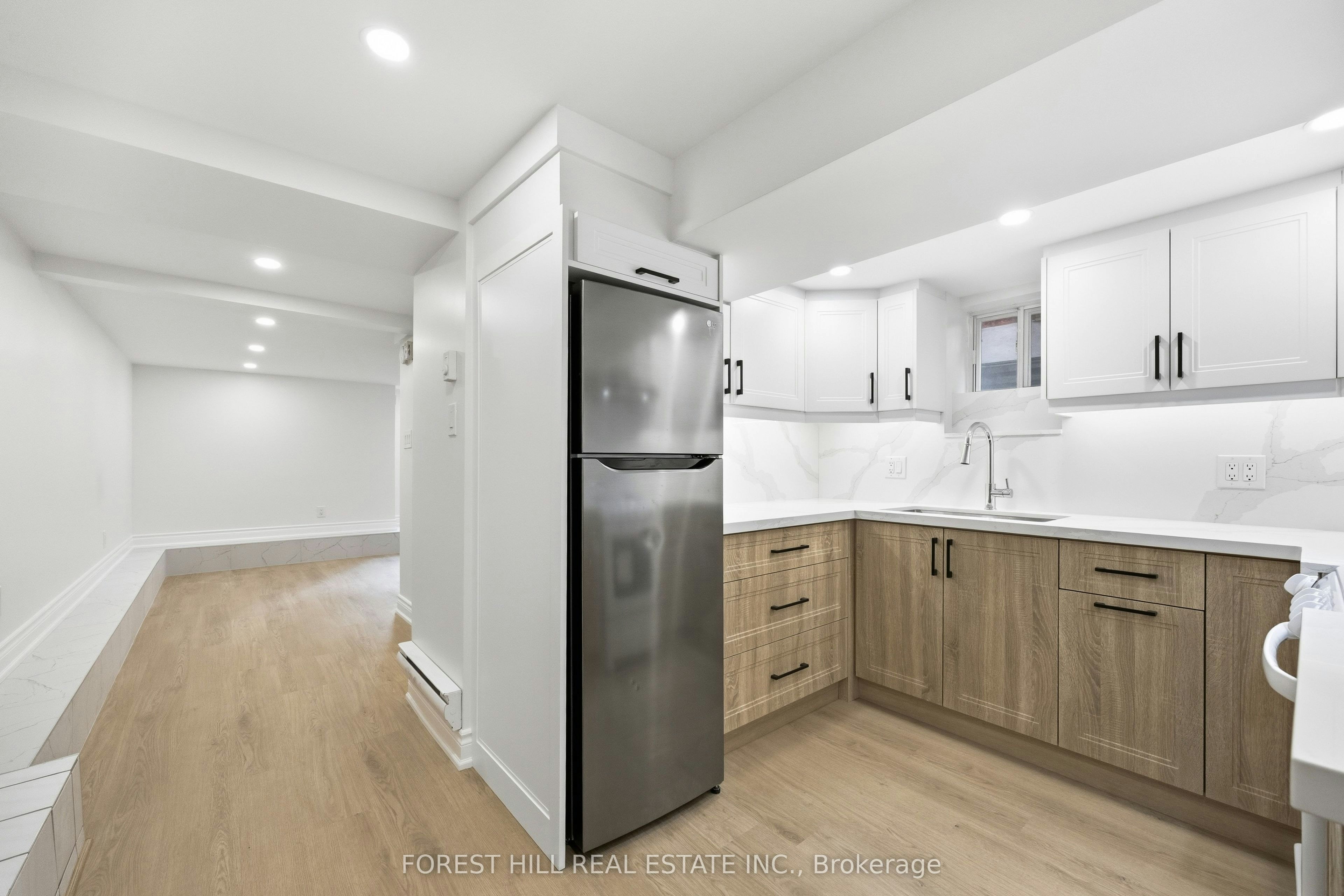 Basement-54 Gwynne Avenue, Toronto, ON, M6K 2C4 - 8