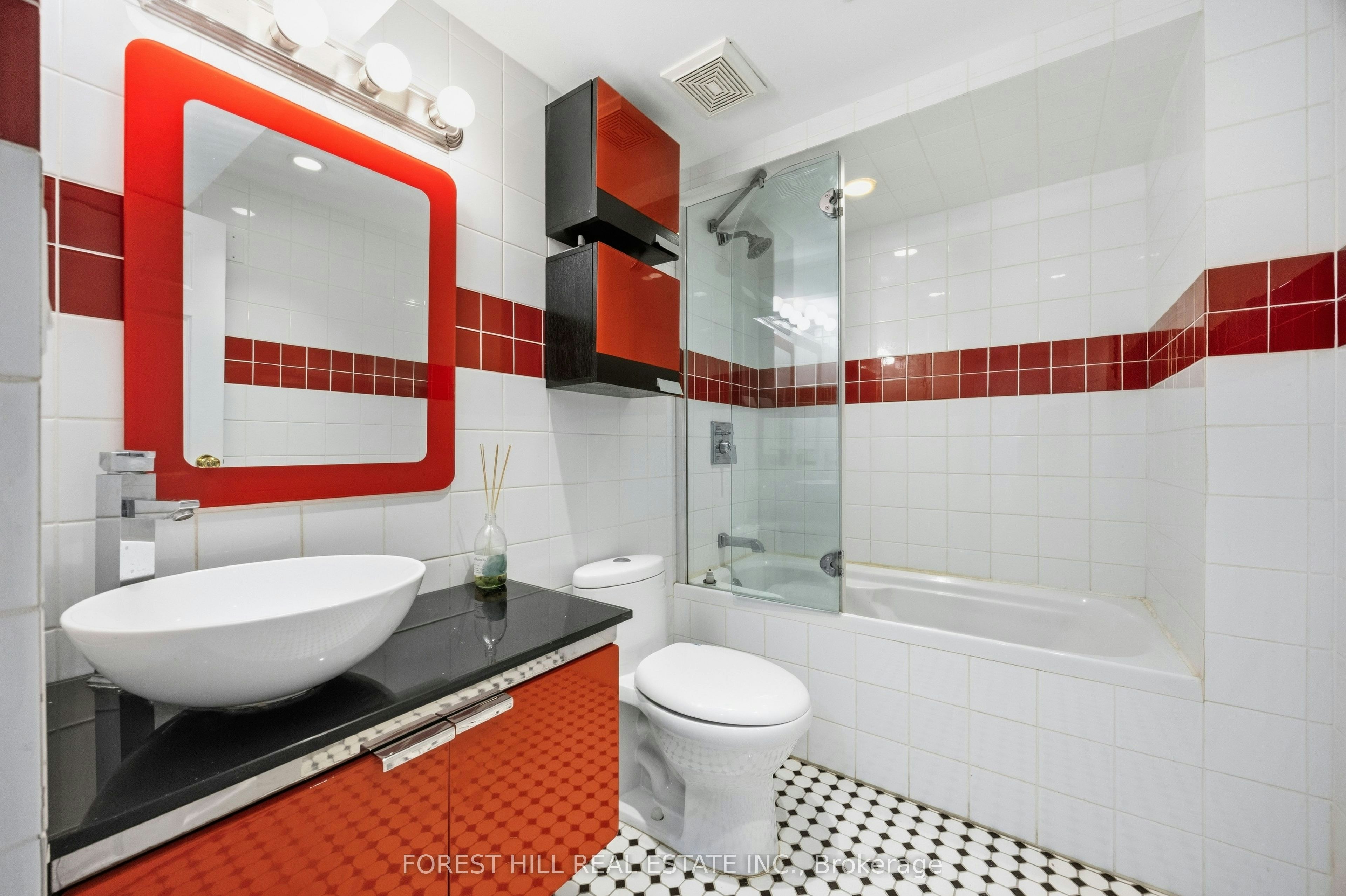 Basement-54 Gwynne Avenue, Toronto, ON, M6K 2C4 - 13