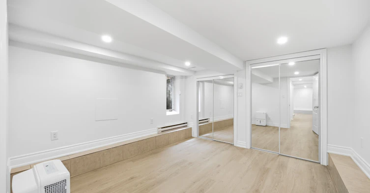Basement-54 Gwynne Avenue, Toronto, ON, M6K 2C4 - 10