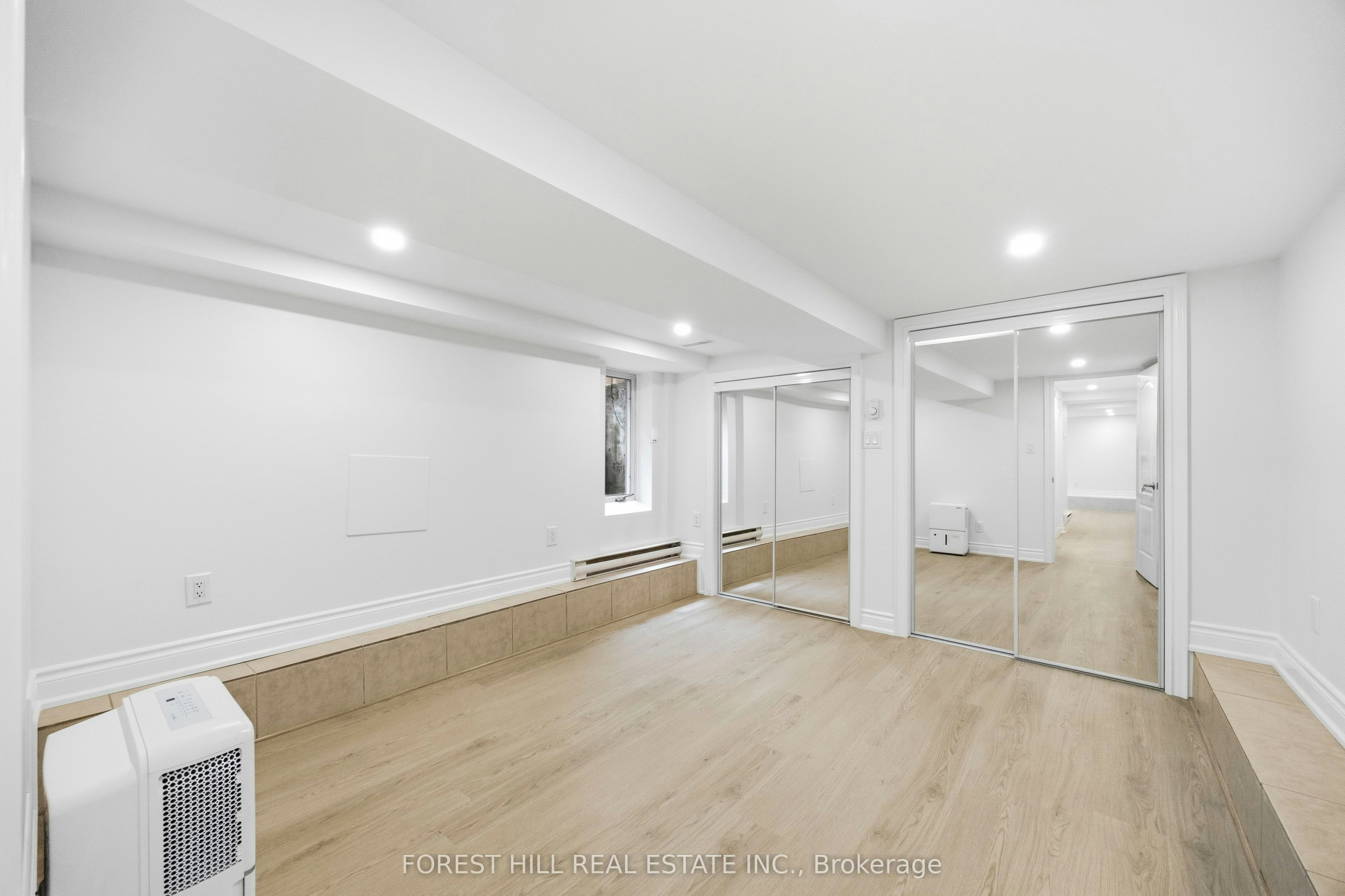 Basement-54 Gwynne Avenue, Toronto, ON, M6K 2C4 - 10
