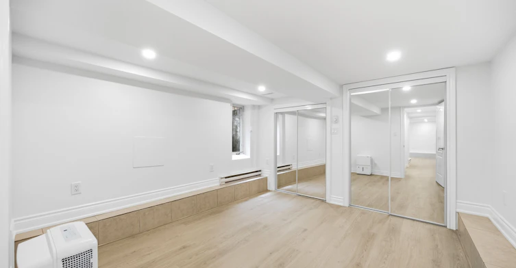 Basement-54 Gwynne Avenue, Toronto, ON, M6K 2C4 - 10