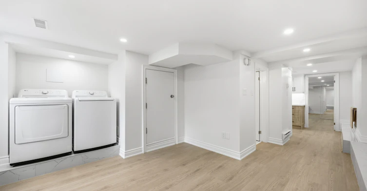 Basement-54 Gwynne Avenue, Toronto, ON, M6K 2C4 - 5